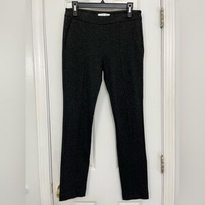 Cabi 967 Audrey charcoal gray side zip tapered leg pants, size 4.